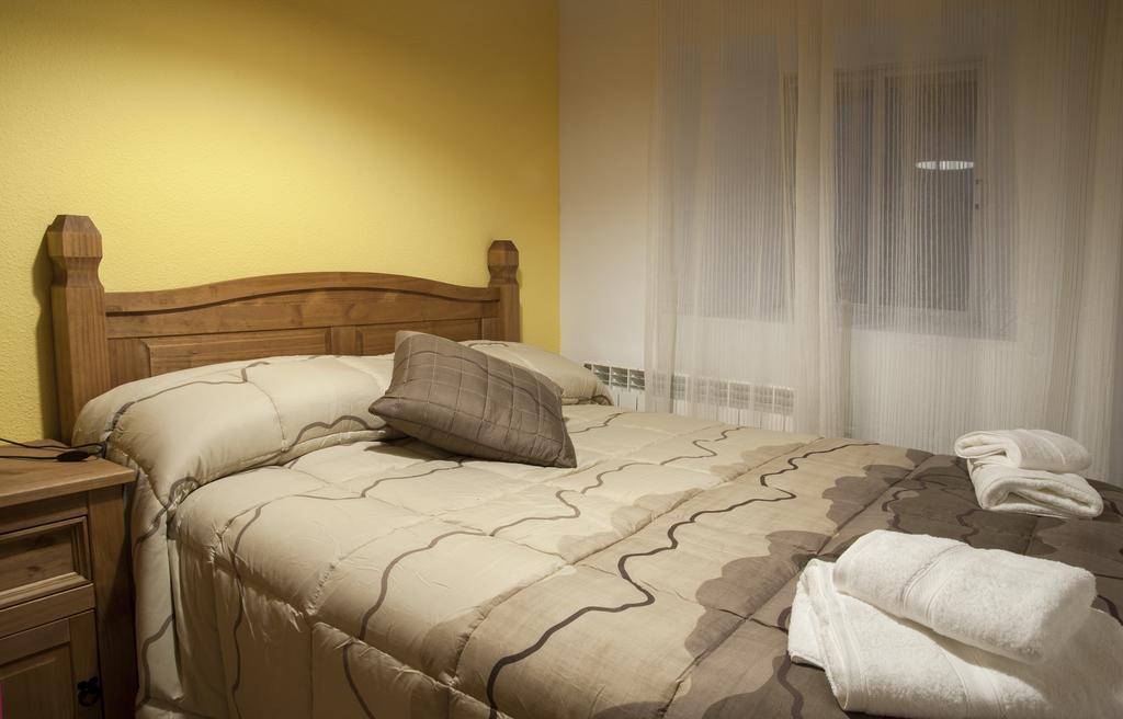 Casa Rural La Vereilla Barajas de Gredos ภายนอก รูปภาพ