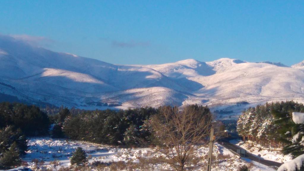 Casa Rural La Vereilla Barajas de Gredos ภายนอก รูปภาพ